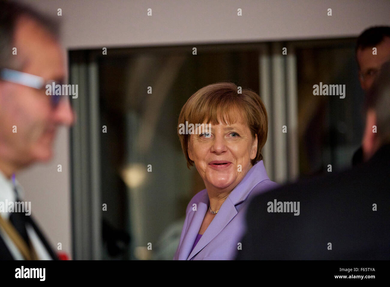 La Valette, Malte. 12Th Nov, 2015. La chancelière allemande Angela Merkel est représenté sur la deuxième journée de la Sommet de La Valette sur la migration à La Valette, Malte, le 12 novembre 2015. Le Président de la Commission européenne, Jean-Claude Juncker a lancé ici jeudi un fonds fiduciaire d'urgence pour assurer la stabilité et de remédier aux causes profondes des migrations irrégulières et des personnes déplacées en Afrique. Credit : Jin Yu/Xinhua/Alamy Live News Banque D'Images