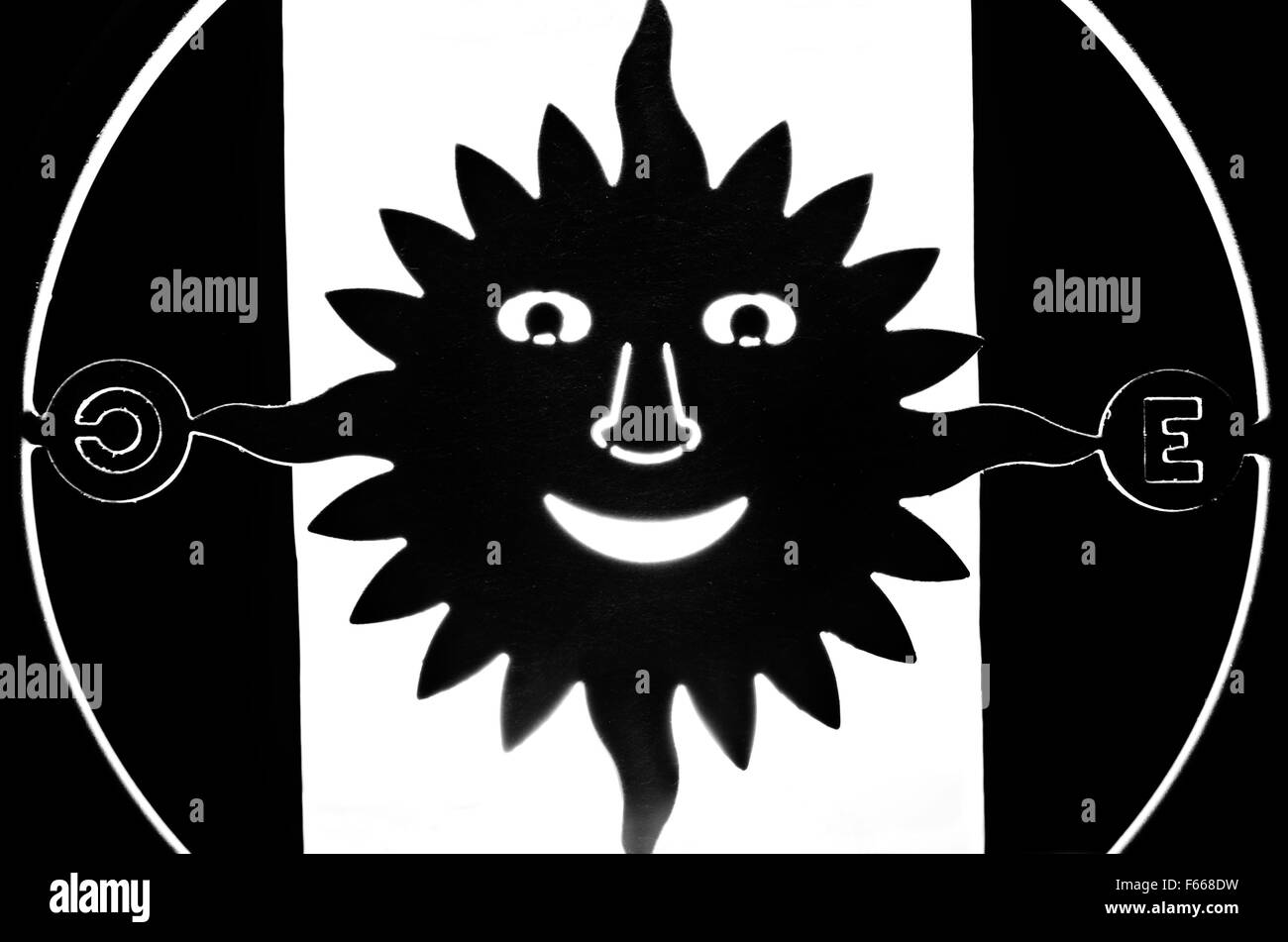 Silhouette de compas solaire. Dans B/W Banque D'Images