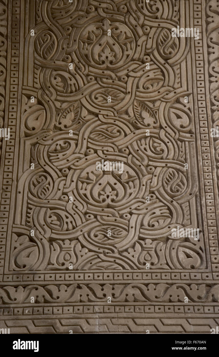 L'art islamique de la mosquée Ibn Tulun (876-879). Période abbasside. Portico. Détail. La décoration. Le Caire. L'Égypte. Banque D'Images