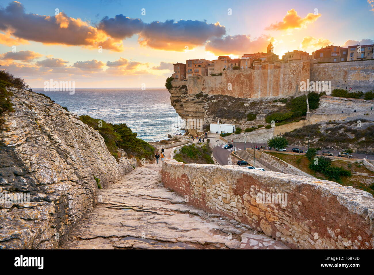 Corse - Bonifacio à l'heure du coucher du soleil, France Banque D'Images