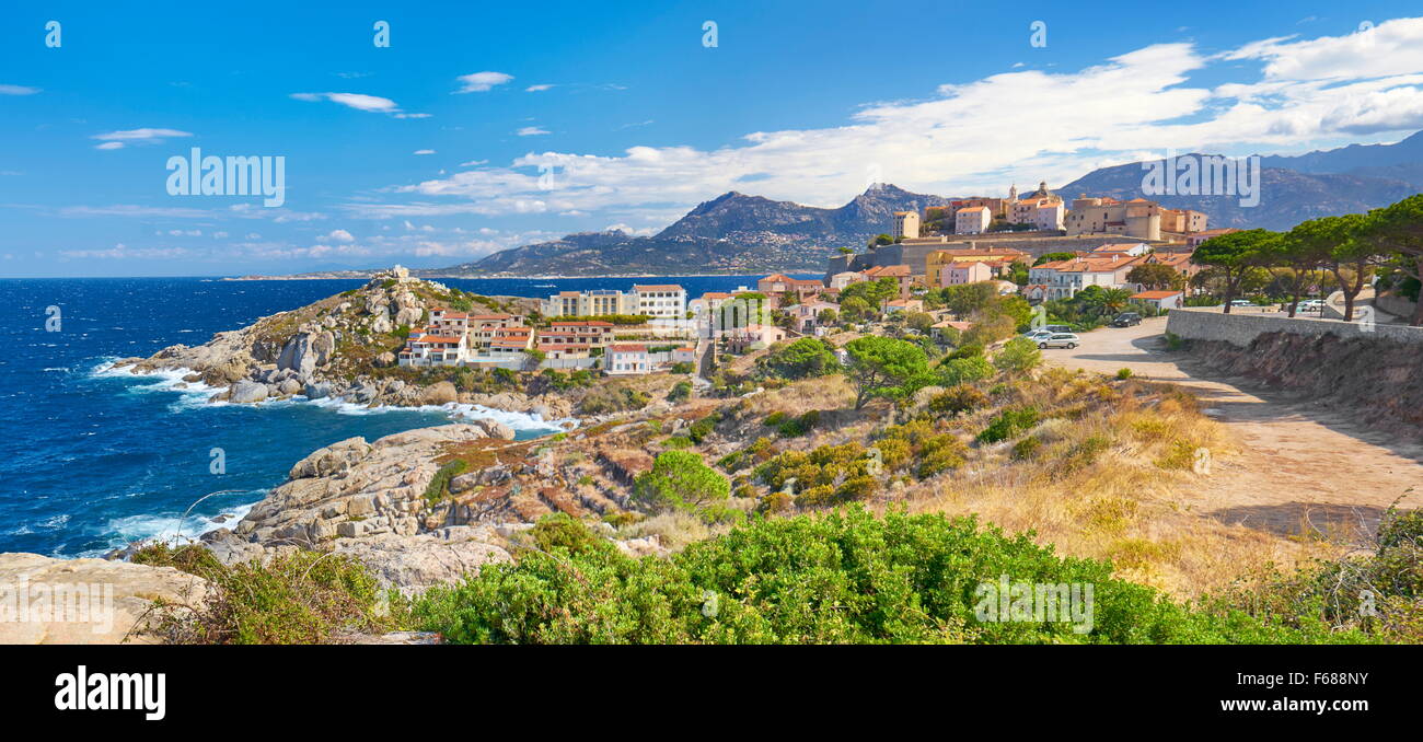 Les calanche de Piana, Village, Golfe de Porto, l'UNESCO, Corse, France Banque D'Images
