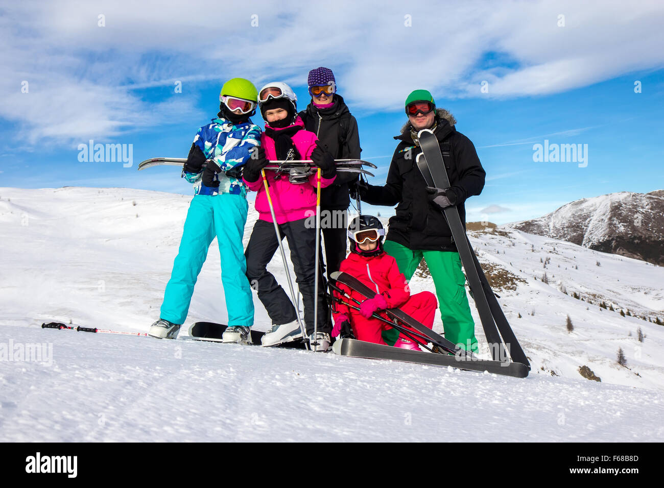 Vacances Ski famille sur la Banque D'Images