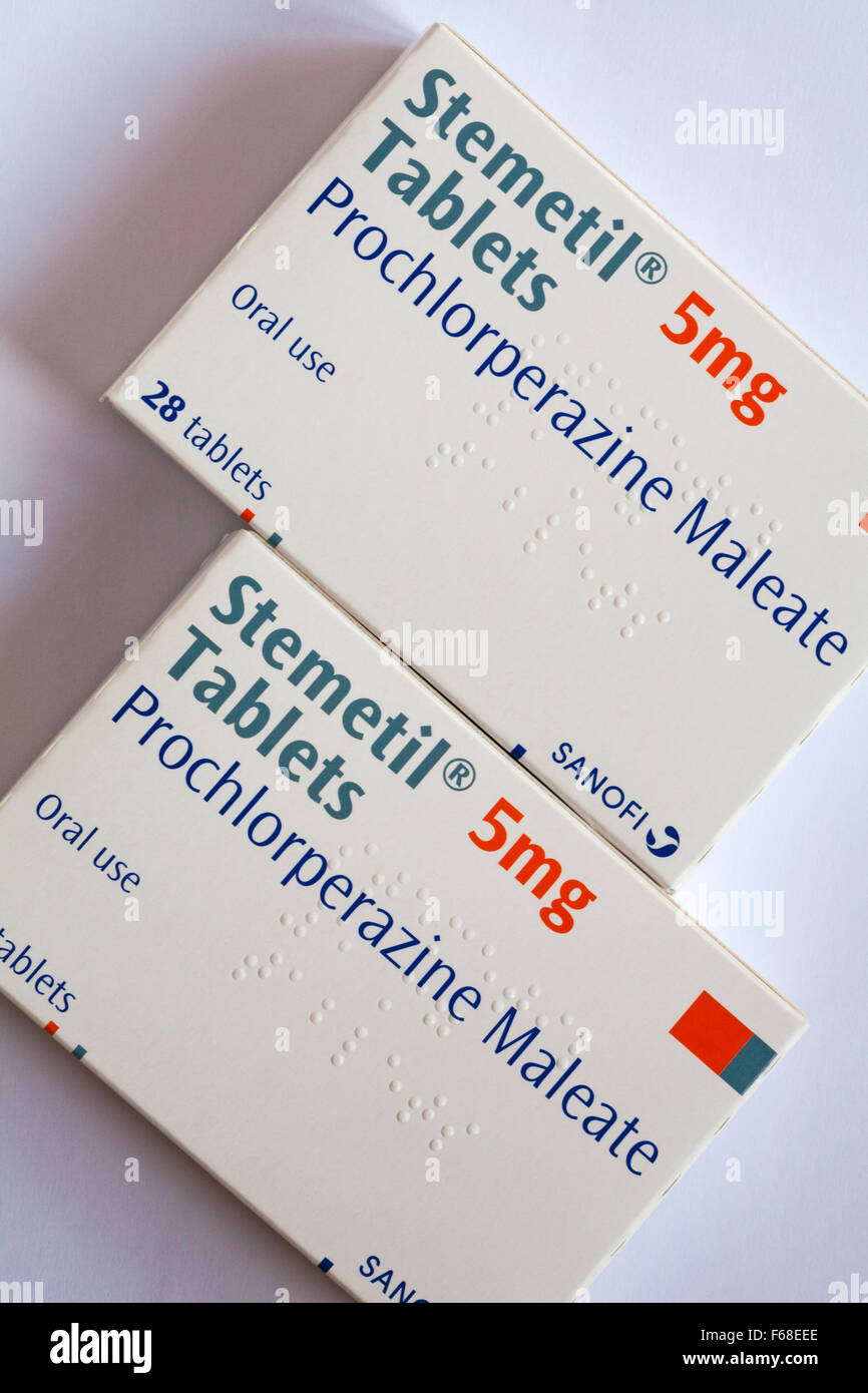 Deux paquets de comprimés de Stemetil Prochlorperazine Maleate situé sur fond blanc Banque D'Images