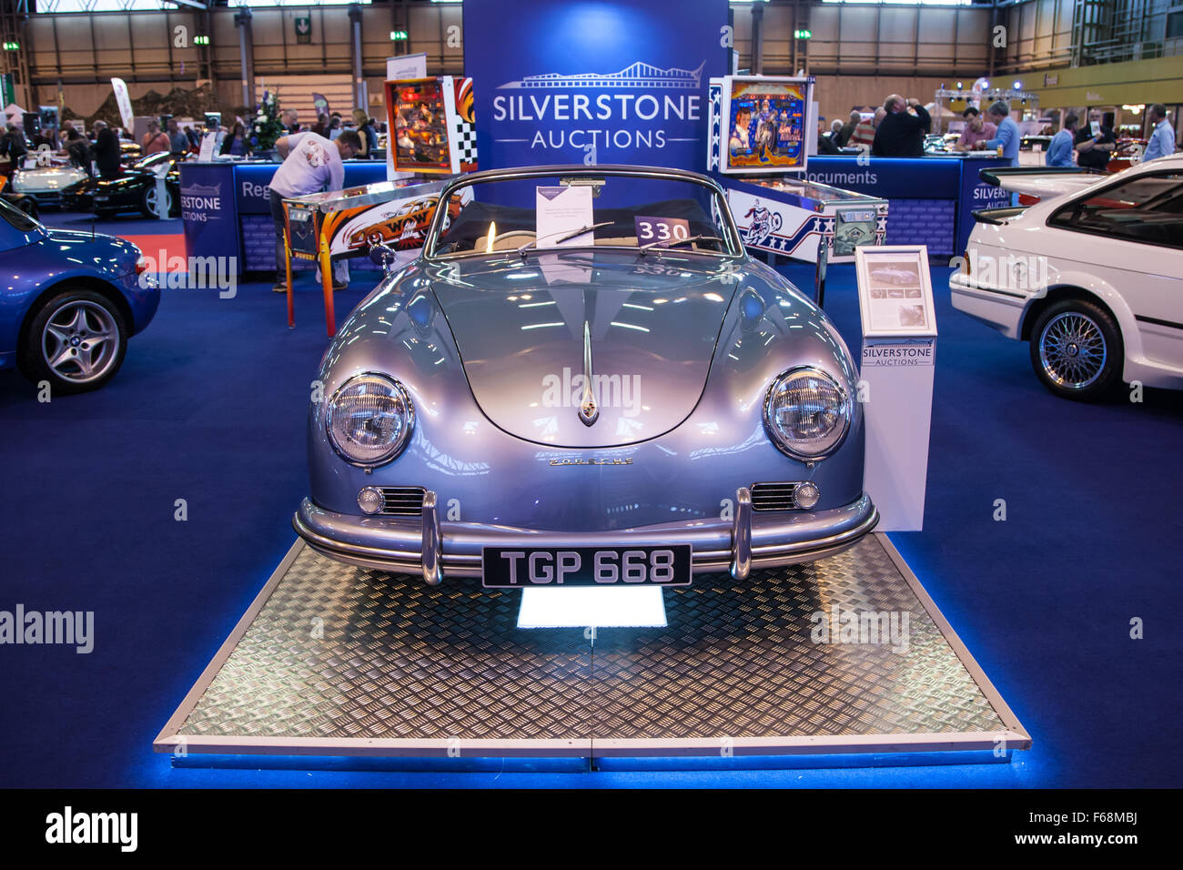 Birmingham, UK. 14 novembre, 2015. Lancaster Classic Car Show à NEC de Birmingham Crédit : Steven re/Alamy Live News Banque D'Images