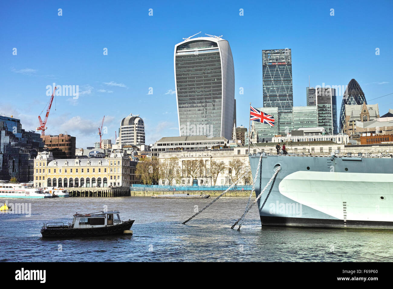 Square Mile vue vers la ville de Londres montrant l'importance de l'édifice de la rue Fenchurch 20 surnommé le talkie walkie Banque D'Images