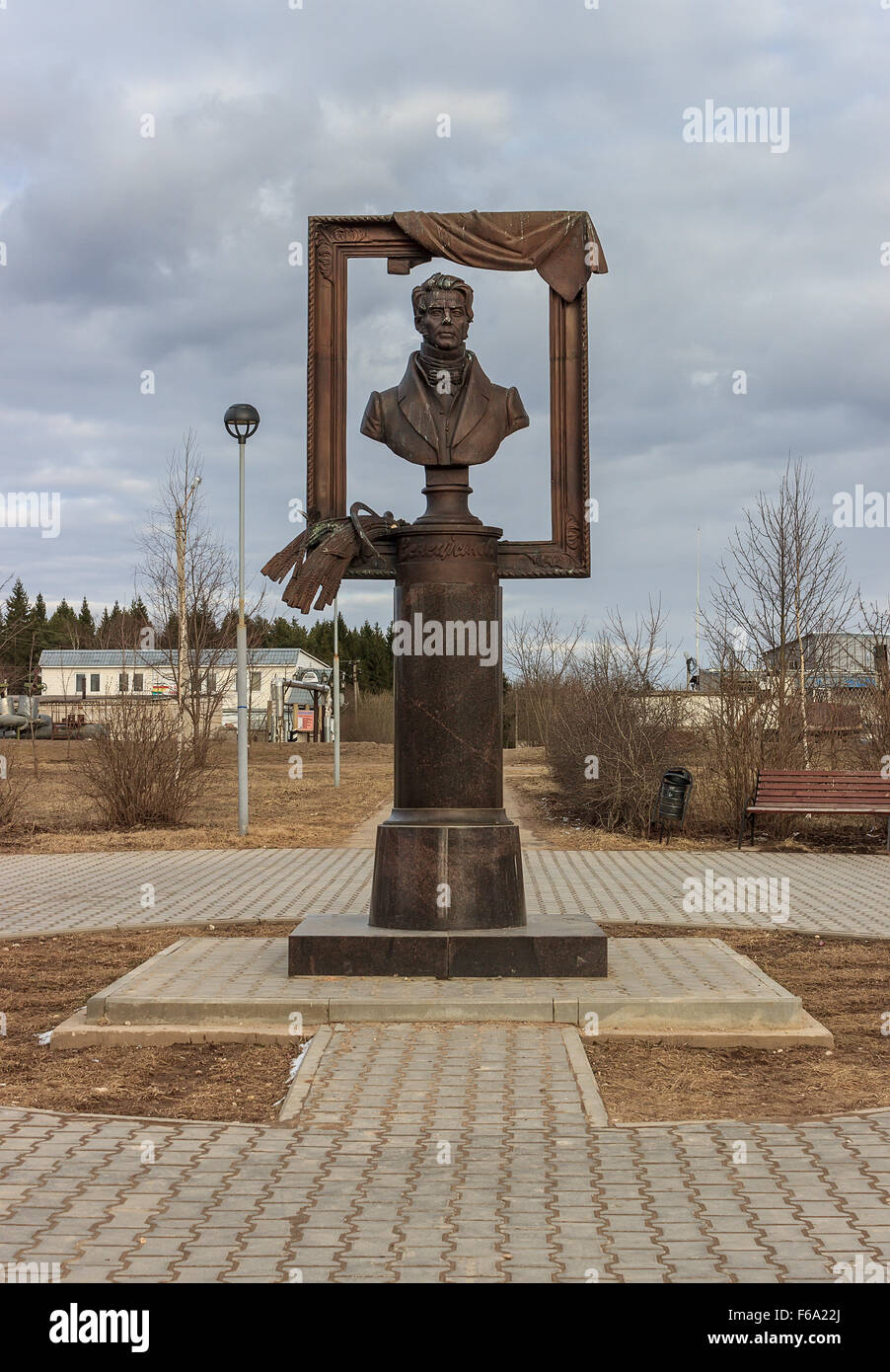 Le monument à l'artiste russe Alexey Gavrilovich Venetsianov. La Russie, la ville de Udomlya. Banque D'Images