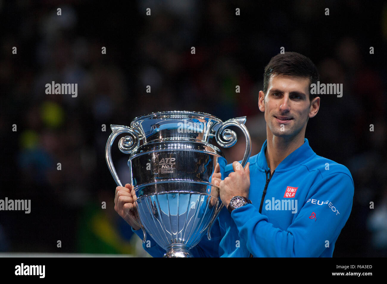 O2 Arena, London, UK. 15 Nov, 2015. Novak Djokovic a signé la fin de l'exercice no 1 Unis Classement ATP pour une quatrième fois. Credit : sportsimages/Alamy Live News Banque D'Images