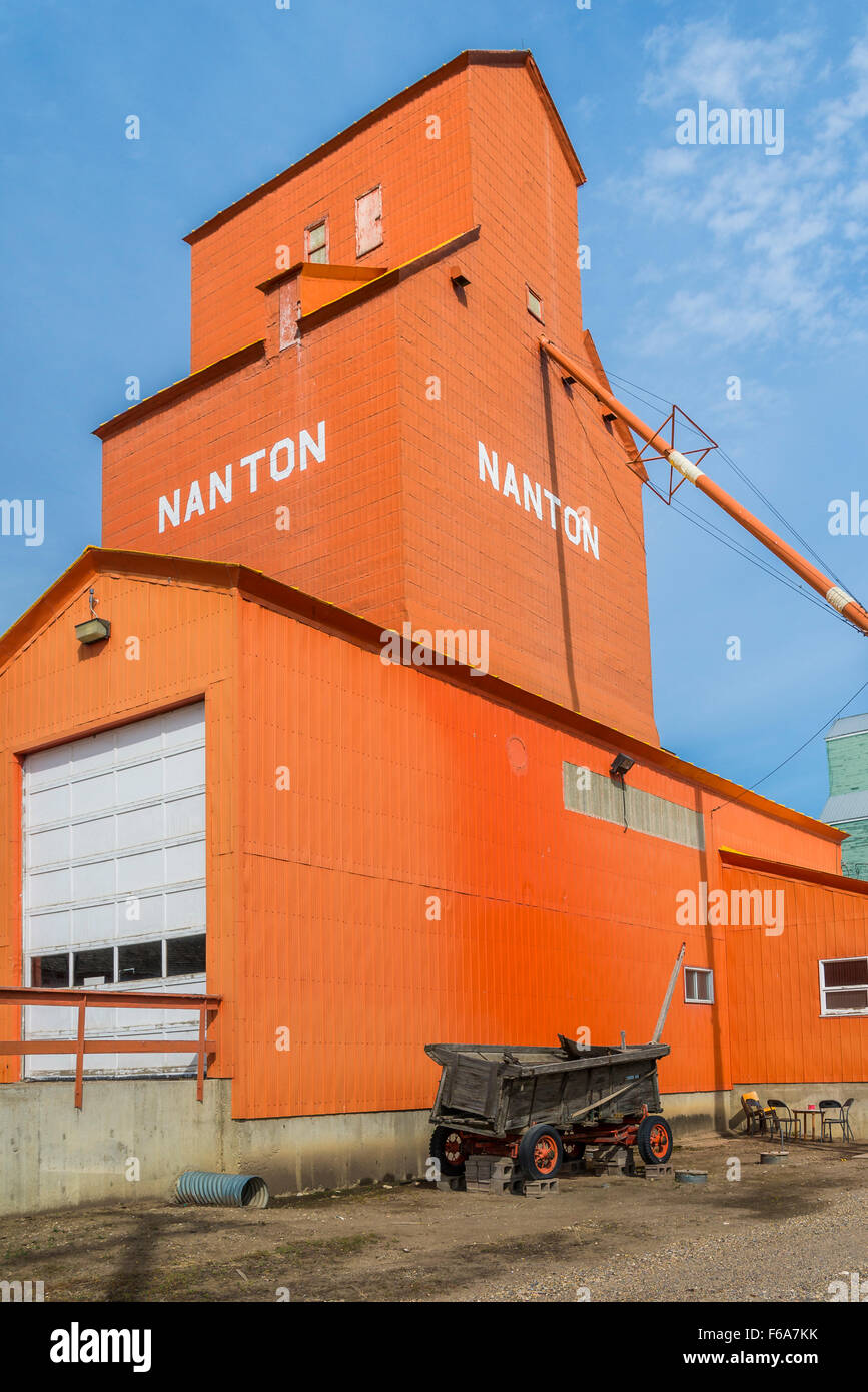 Patrimoine canadien, de l'élévateur à grain Nanton (Alberta), Canada Banque D'Images