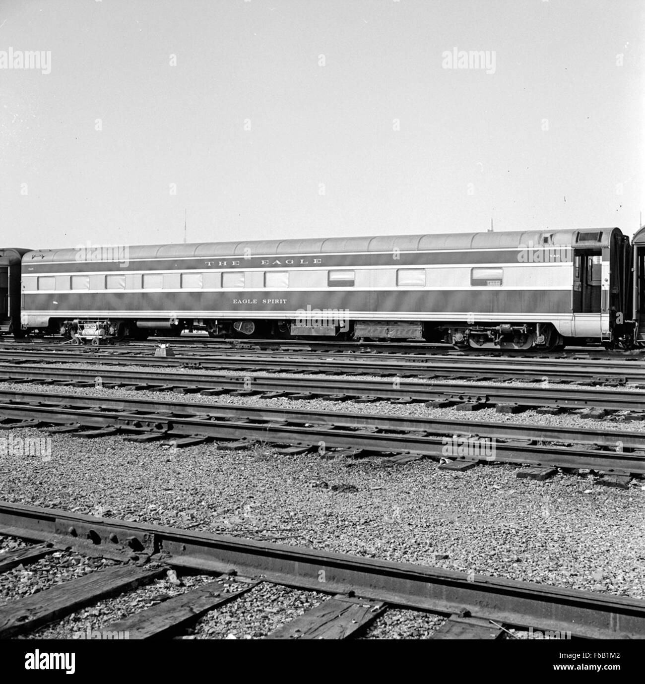 Le 'Eagle Trail' était une voiture-lit Pullman exploitée par Texas & Pacific Railway. Il a offert aux passagers une expérience de nuit confortable sur les trajets ferroviaires long-courriers. La Pullman Company était connue pour ses services ferroviaires de luxe, et le 'Eagle Trail' représentait le haut niveau de voyage au début du XXe siècle. Banque D'Images