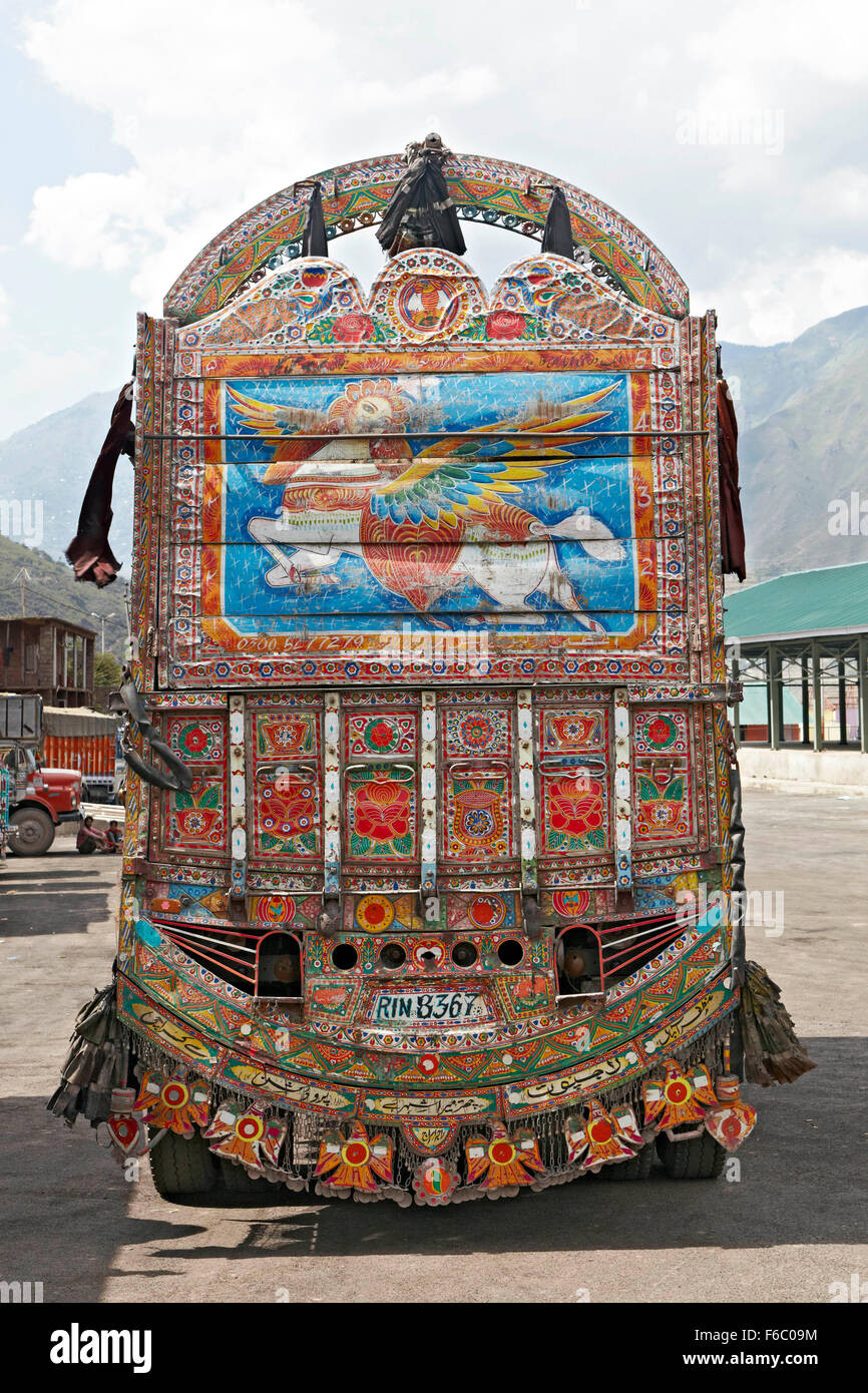 camion peint, uri, jammu cachemire, inde, asie Banque D'Images