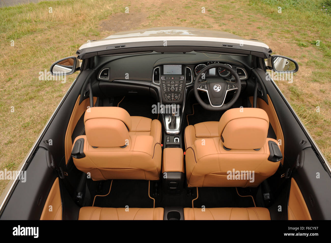 Vauxhall Cascada Elite 2.0CDTi 16v (165PS) Banque D'Images