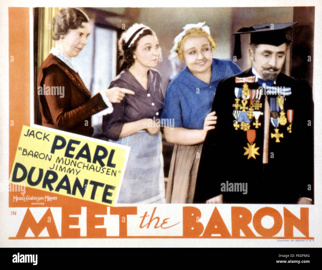 DATE DE SORTIE : Octobre 20, 1933. Titre du film : Rencontrez le Baron. STUDIO : Metro-Goldwyn-Mayer (MGM). PLOT : . Sur la photo : OLIVE EDNA MAY comme doyen, ZASU PITTS que Primrose Zasu et JACK PEARL comme Julius/Le Baron de Münchhausen. Banque D'Images