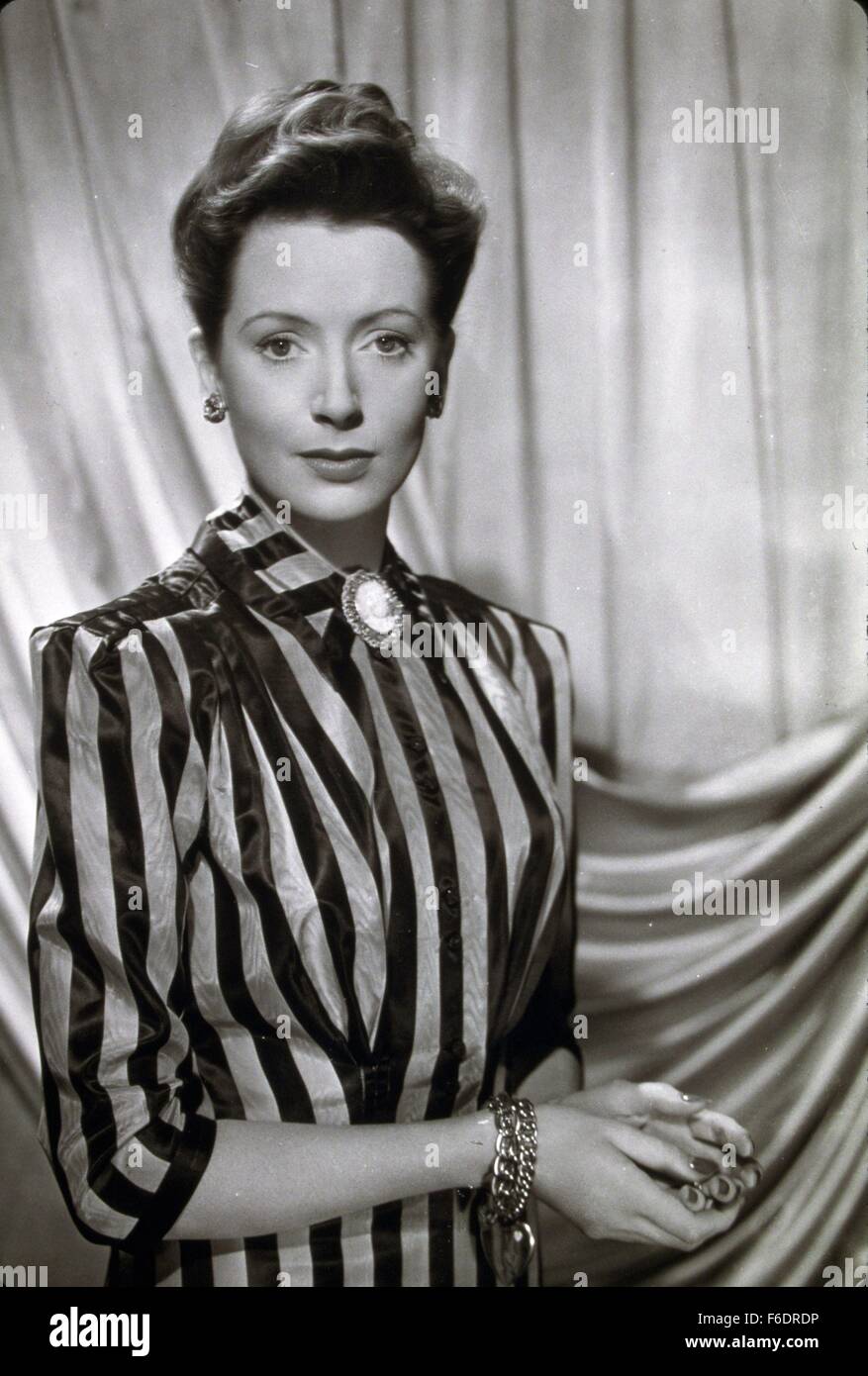 Oct 18, 2007 - Suffolk, UK - actrice britannique DEBORAH KERR, connu pour des millions pour ses rôles dans Le Roi et moi, Narcisse noir et de là, à l'éternité, est décédé à l'âge de 86 ans. Né en Écosse en 1921, l'actrice a fait son nom dans les films britanniques avant de devenir le succès à Hollywood. En nomination pour l'Oscar de la meilleure actrice à six reprises, elle a bénéficié d'un prix d'honneur par l'Académie en 1994. Kerr, qui a souffert de la maladie de Parkinson depuis un certain nombre d'années, est décédé dans le Suffolk, mardi, son agent a dit. Photo : 1946, Titre du film : Narcisse noir, l'actrice Deborah Kerr. (Crédit Image : c Keyston Banque D'Images Oct 18, 2007 - Suffolk, UK - actrice britannique DEBORAH KERR, connu pour des millions pour ses rôles dans Le Roi et moi, Narcisse noir et de là, à l'éternité, est décédé à l'âge de 86 ans. Né en Écosse en 1921, l'actrice a fait son nom dans les films britanniques avant de devenir le succès à Hollywood. En nomination pour l'Oscar de la meilleure actrice à six reprises, elle a bénéficié d'un prix d'honneur par l'Académie en 1994. Kerr, qui a souffert de la maladie de Parkinson depuis un certain nombre d'années, est décédé dans le Suffolk, mardi, son agent a dit. Photo : 1946, Titre du film : Narcisse noir, l'actrice Deborah Kerr. (Crédit Image : c Keyston Banque D'Images