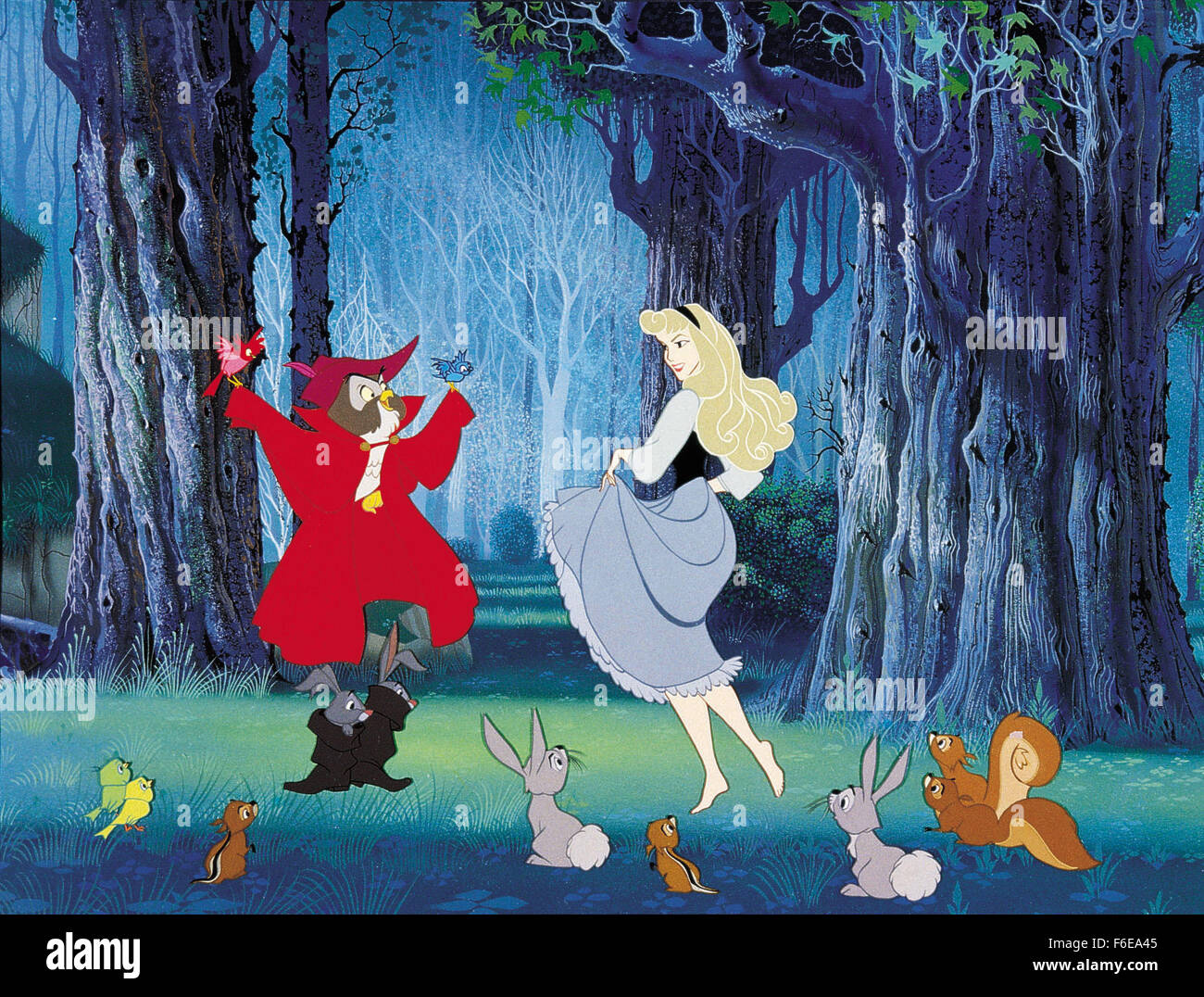 DATE DE SORTIE : Janvier 29, 1959. Titre du film : Sleeping Beauty. STUDIO : Walt Disney. Résumé : Une fée maléfique, snobé jette une malédiction sur une princesse que seul un prince peut briser, avec l'aide de trois bonnes fées. Sur la photo : . Banque D'Images