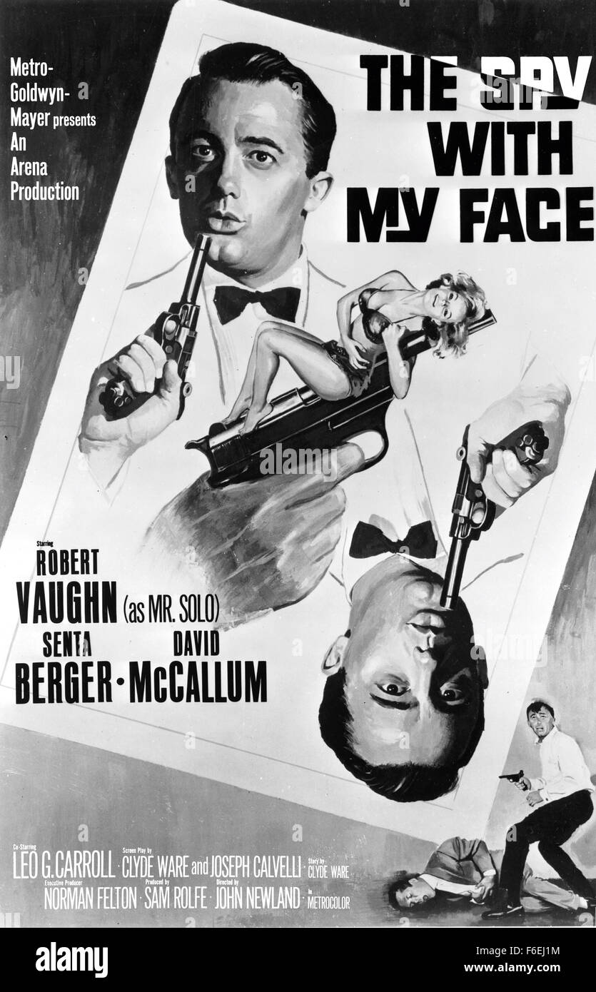 DATE DE SORTIE : 9 mars 1966. Titre du film : l'Espion avec mon visage. STUDIO : Metro-Goldwyn-Mayer (MGM). PLOT : Bicknell capture Napoléon Solo et le remplace avec un sosie d'infiltrer et U.N.C.L.E. une opération calledThe affaire Août. Alors que Solo est détenu prisonnier, Illya Kuryakin devient suspect par le comportement inhabituel de son ami, et commence lentement à se rendre compte de ce qui s'est passé. Le vrai must escape Solo et arrêter son double Muguet avant qu'il ne soit trop tard. Ce film est constitué de l'affaire double (11/17/64) et quatre étapes (affaire 02/22/65) de la première saison de l'Homme Banque D'Images