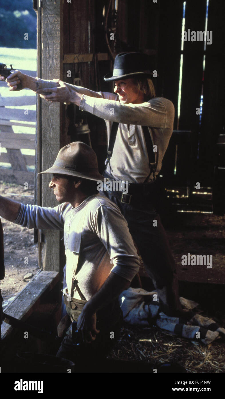 DATE DE SORTIE : Mai 16, 1980 TITRE DE LA VIDÉO : Le Long Riders STUDIO : MGM Réalisateur : Walter Hill Résumé : Les origines, exploits et le sort ultime de l'Jesse James gang est racontée dans une représentation de l'braqueurs de banque composé de frères qui commencent leurs raids en raison de la banque légendaire de revanche sur la photo : Scène du film (image Crédit : c MGM/photos) Banque D'Images