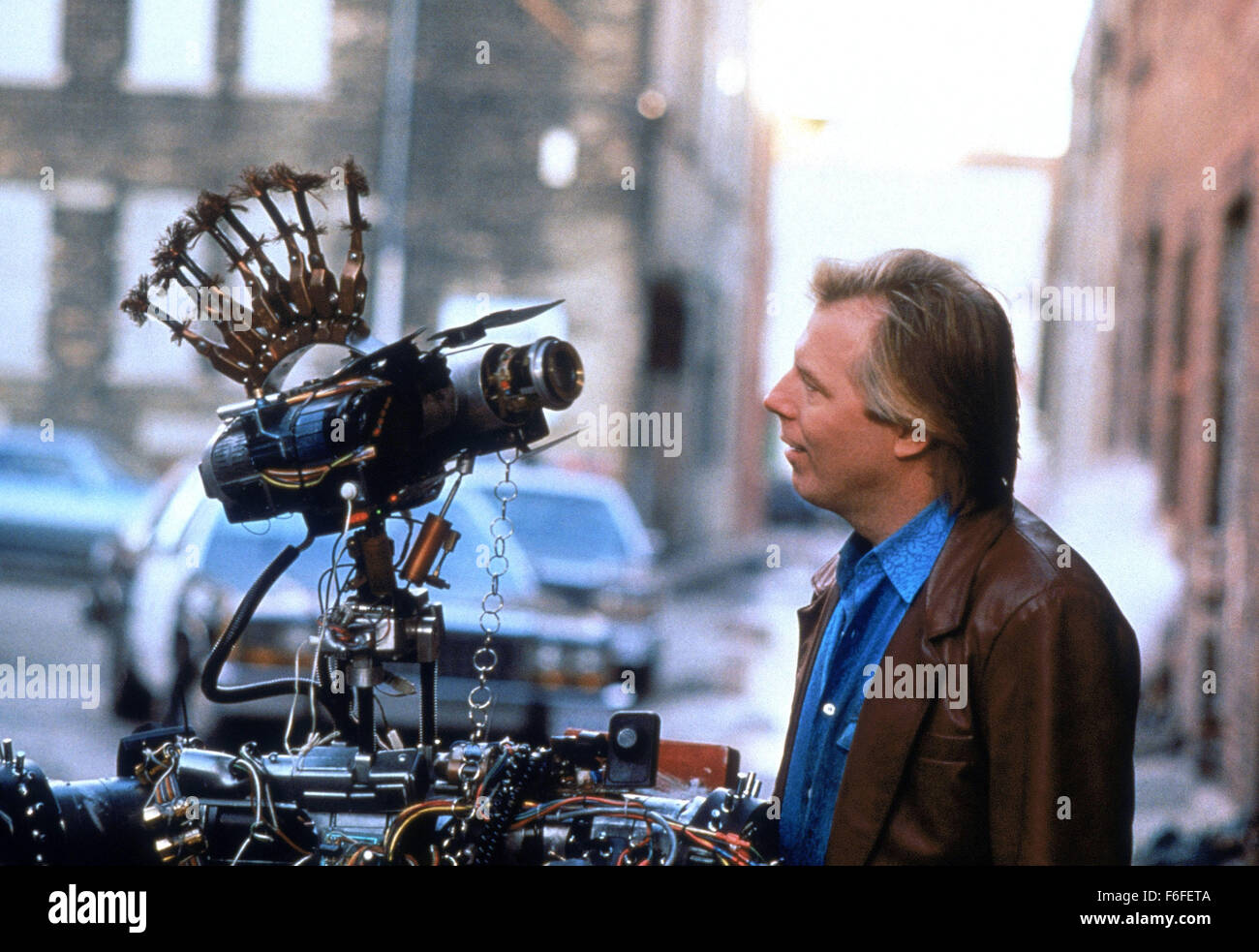 Feb 02, 1988 ; Hollywood, CA, USA ; Scène de la famille sci fi comédie « court-circuit II' réalisé par Kenneth Johnson. Banque D'Images