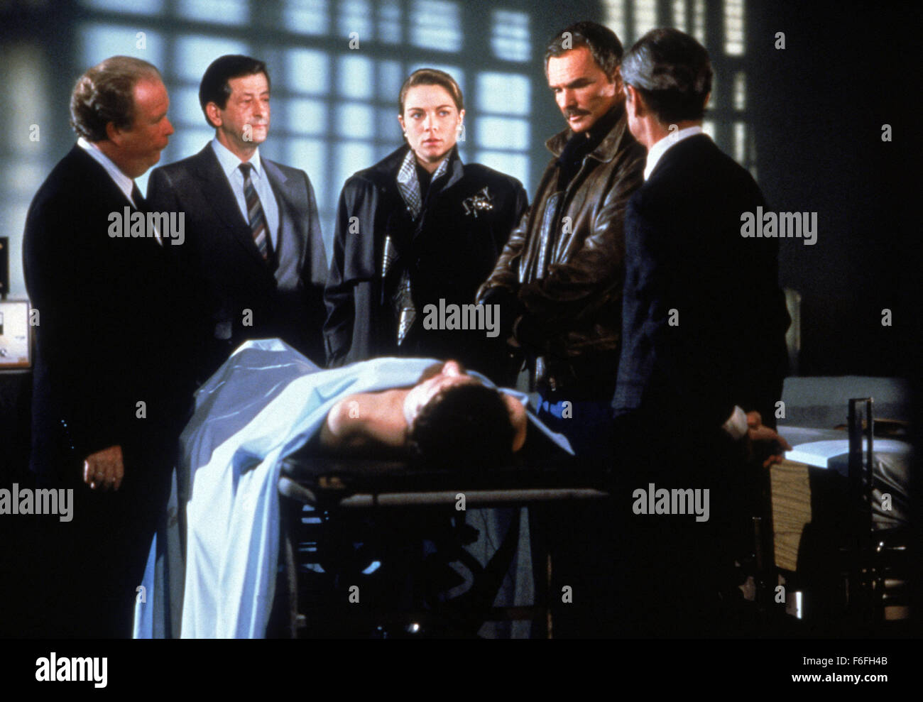 Sep 05, 1989 ; Hollywood, CA, USA ; scène du crime thriller 'preuves' physique réalisé par Michael Crichton. Banque D'Images