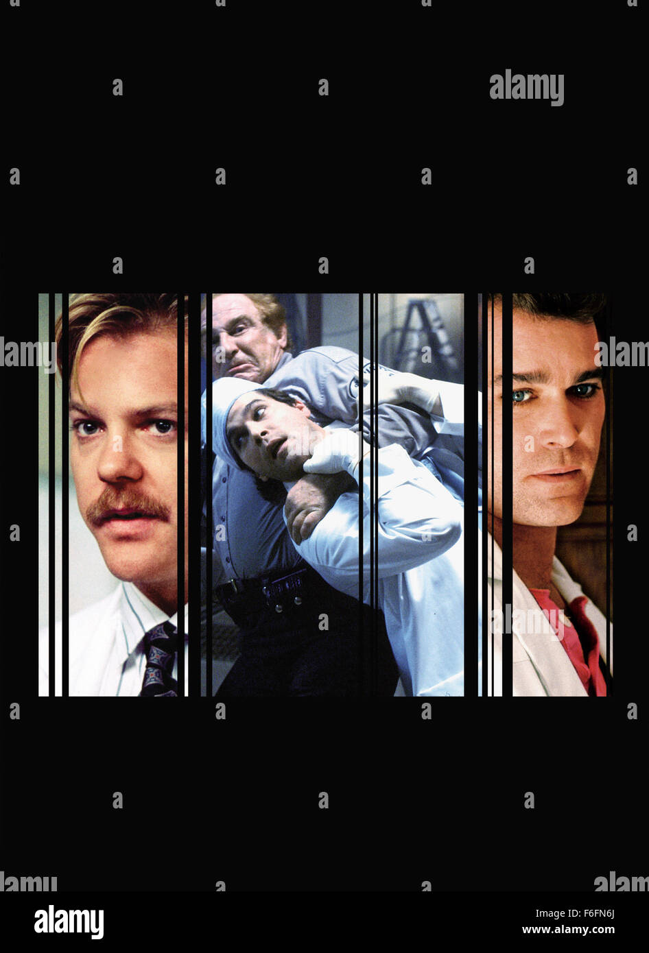 DATE DE SORTIE : Mars 13, 1992. Titre du film : l'article 99. STUDIO : Orion Pictures. Résumé : Un groupe de médecins dans un hôpital des anciens combattants doivent faire face à leur situation désespérée : trop de patients et pas assez de lits. La principale cause de leurs problèmes est de rigueur bureaucratique par les administrateurs de l'hôpital. Les médecins sont déterminés à donner le meilleur service qu'ils peuvent, même si cela signifie qu'en défiant les ordres de la direction et d'effectuer des opérations non autorisées. Sur la photo : Kiefer Sutherland comme le Dr Peter Morgan, Ray Liotta comme le Dr Richard Sturgess, film, film de l'affiche de l'art. Banque D'Images