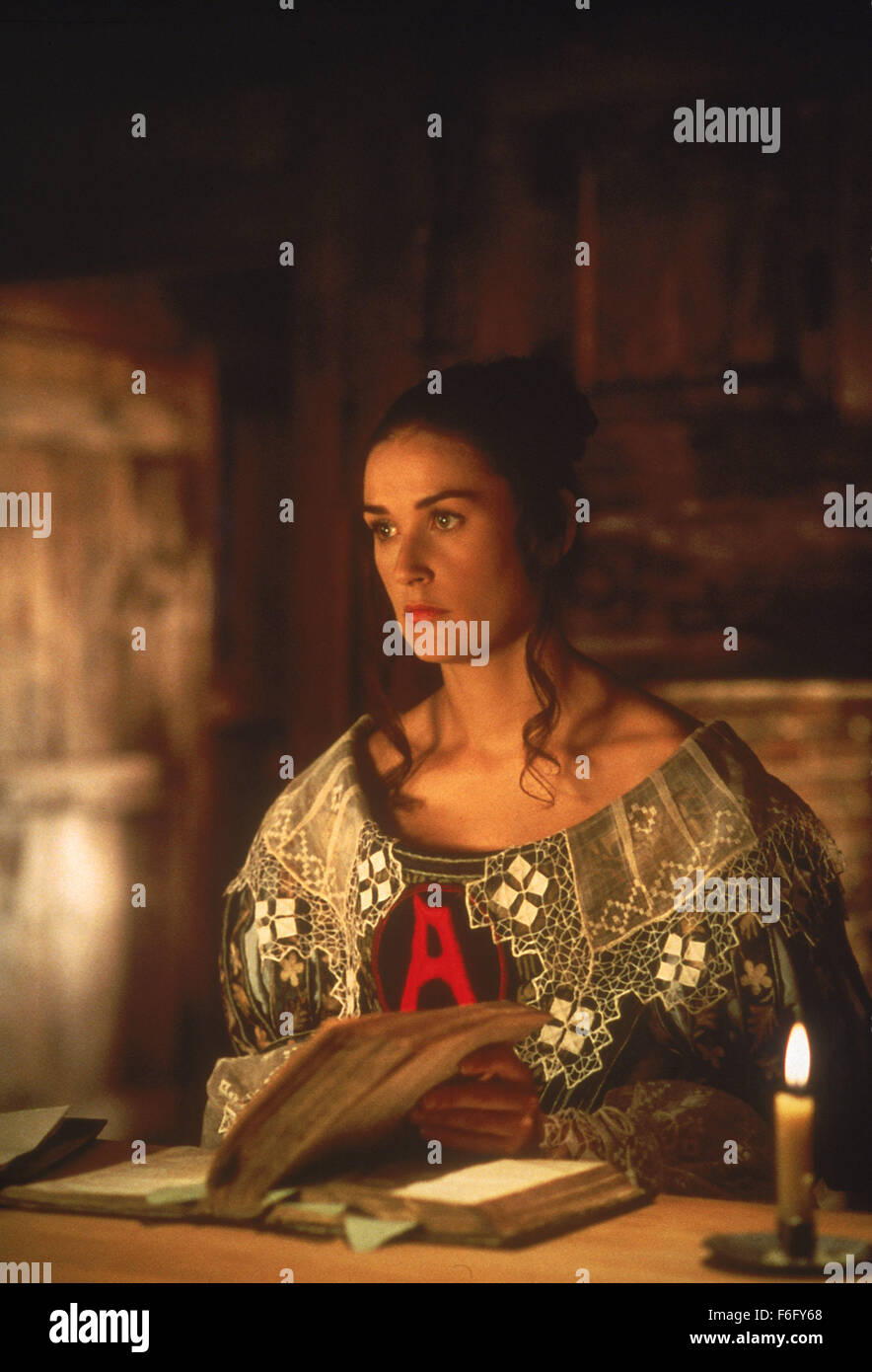 Nov 11, 1994 ; BC, Canada ; l'actrice Demi Moore comme Hester Prynne dans 'The Scarlet Letter'. Réalisé par Roland Joffe. Banque D'Images