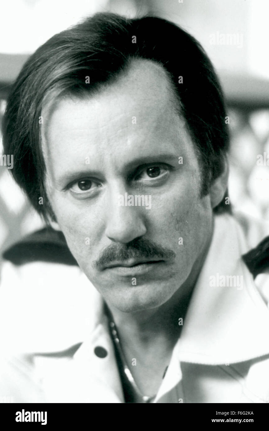 DATE DE SORTIE : Nov 14, 1995. Titre du film : Casino. STUDIO : Universal Pictures. Résumé : Sam 'Ace' Rothstein, un mob-connecté exploitant du casino de Las Vegas, les tentatives d'une vie civilisée avec son argent, sous réserve de la femme, le gingembre. Nicky Santoro, un ami d'enfance d'Ace et maintenant une Made-Man de la Mafia, arrive en ville avec un ordre du jour ambitieux de son propre que bientôt perturbe la vie d'Ace. Avant longtemps, le Gingembre et son élimination amant Lester, ainsi que des erreurs de Nicky, causant des problèmes. Photo : JAMES WOODS que Lester Diamond. Banque D'Images