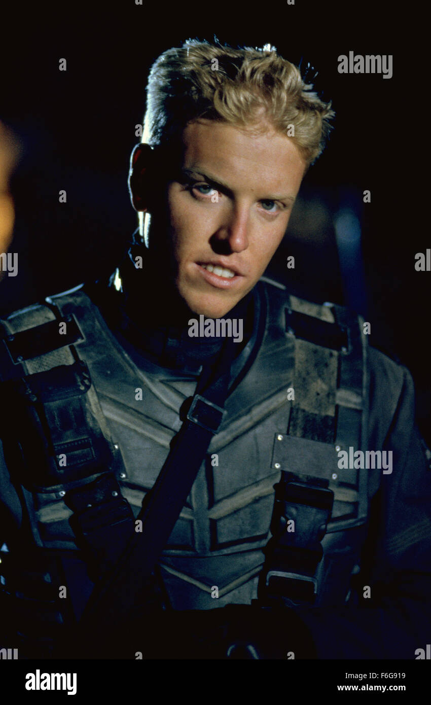 Date De Sortie 7 Novembre 1997 Titre Du Film Starship Troopers Studio Tristar Pictures Resume Le Temps Est L Avenir Johnny Rico Rejoint L Armee Apres L Obtention Du Diplome Pour