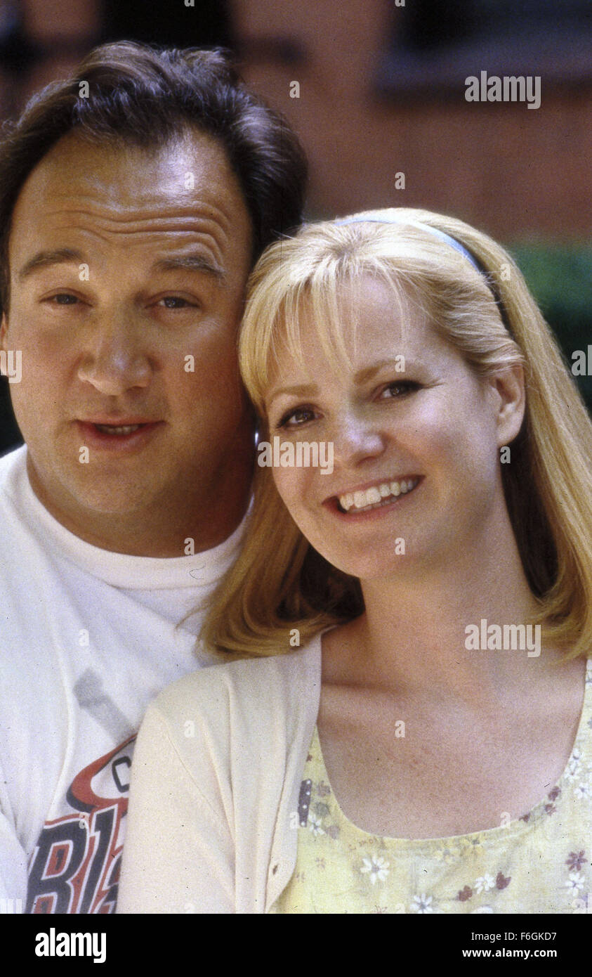 Apr 07, 2000 ; Chicago, IL, USA ; l'actrice BONNIE HUNT écrit, dirige et les étoiles comme Megan et JAMES BELUSHI comme Joe dans la comédie romantique/drama, 'Retour à moi.' Banque D'Images