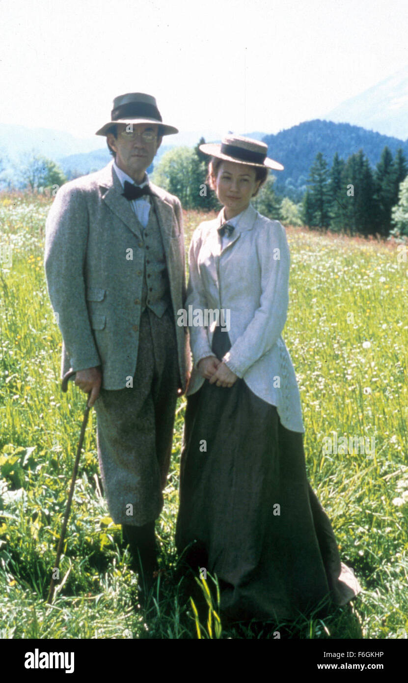 Oct 27, 2000 ; Copenhague, Danemark ; Jonathan Pryce comme Gustav Mahler et SARAH WYNTER comme Alma Mahler dans le drame ''Bride of the wind'' réalisé par Bruce Beresford. Banque D'Images