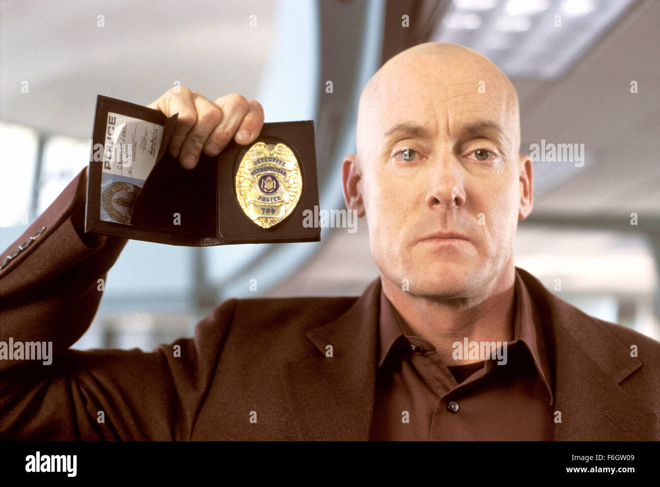 Mar 09, 2001 ; Hollywood, CA, USA ; l'acteur John C. McGINLEY comme Charles détective dans l'ordre 'Harvard' comédie voler. Banque D'Images