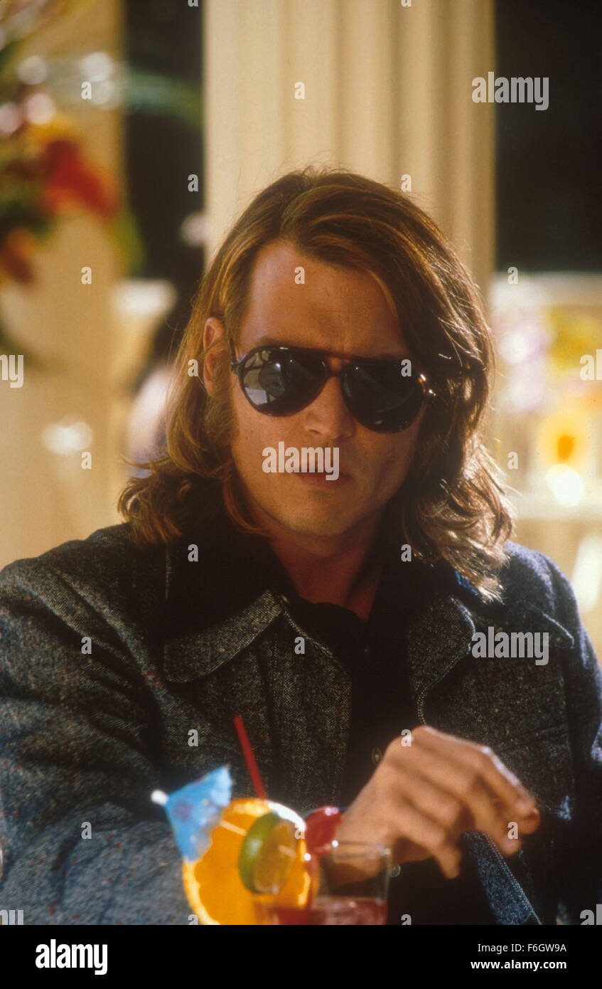 Aug 03, 2001 ; Hollywood, CA, USA ; acteur Johnny Depp dans le film 'Blow'..  (Crédit Image Photo Stock - Alamy