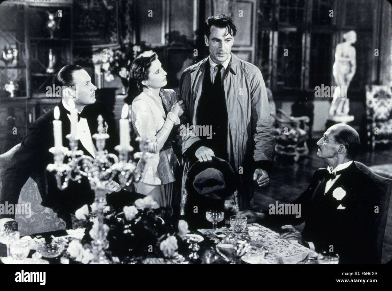 1941, le titre du film : Rencontrez JOHN DOE, Directeur : Frank Capra, Studio : WARNER, Photo : Frank Capra, Gary Cooper, théâtre, journalisme, POLITIQUE (corruption, intrigue/ROMANCE. (Crédit Image : SNAP) Banque D'Images
