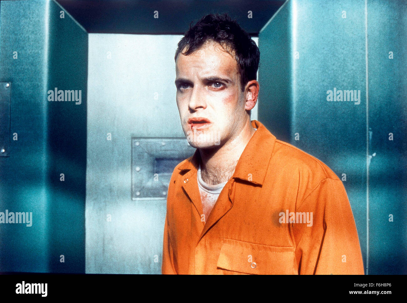 Apr 12, 2002 ; Los Angeles, CA, USA ; Jonny Lee Miller stars comme Denis dans le thriller "L'évasion" réalisé par Gillies MacKinnon. Banque D'Images