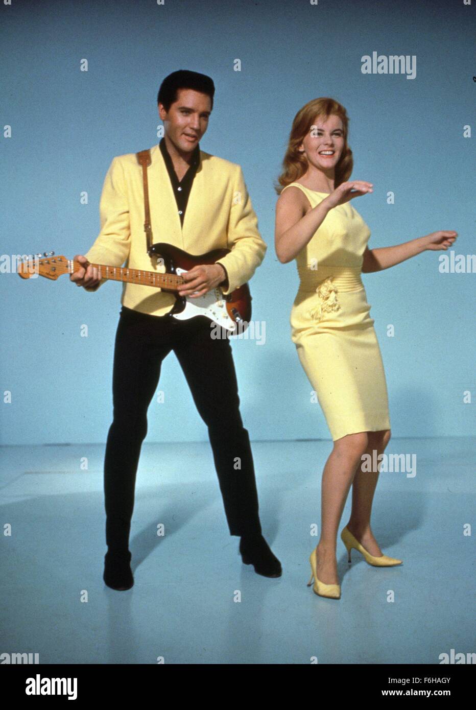 1965, le titre du film : VIVA LAS VEGAS, Directeur : GEORGE SIDNEY, Studio : MGM, Photo : ANN-MARGRET, danse, guitare, instrument de musique, ELVIS PRESLEY, George Sidney, LE CHANT. (Crédit Image : SNAP) Banque D'Images