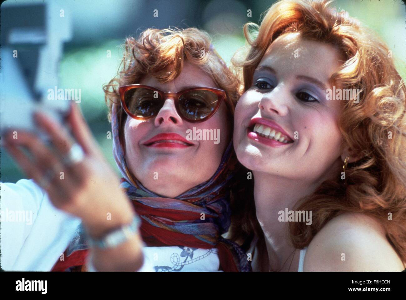1991, le titre du film : Thelma & Louise, Director : Ridley Scott, Studio : MGM, Photo : GEENA DAVIS, Susan Sarandon. (Crédit Image : SNAP) Banque D'Images
