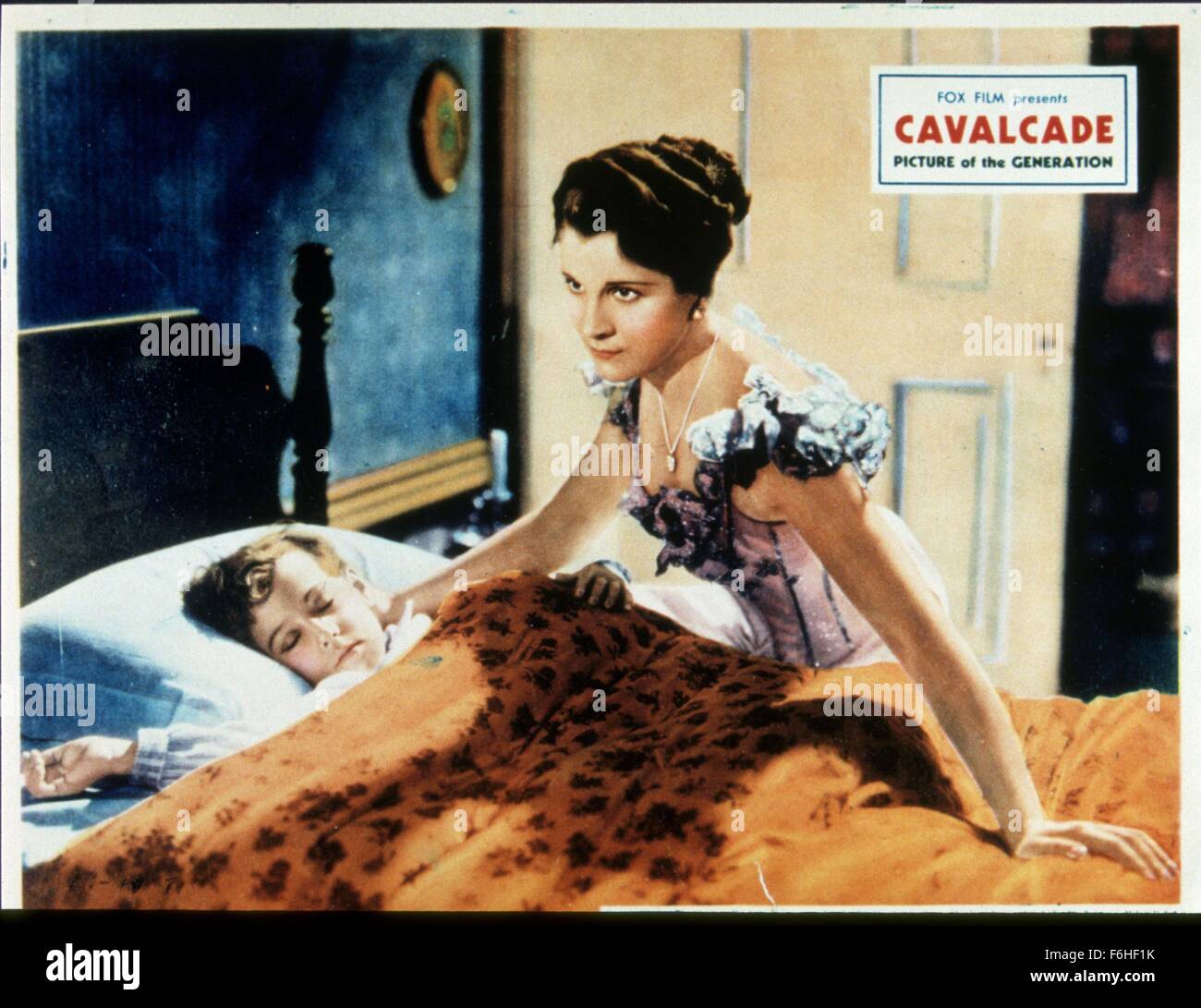1933, le titre du film : CAVALCADE, Directeur : Frank Lloyd, Studio : FOX, Photo : 1933, AWARDS - Académie, Meilleure Photo, FRANK LLOYD, DIANA WYNYARD, lit (dans/sur), OSCAR (FILM), OSCAR RETRO, enfant, malade, le maternage, LES SOINS INFIRMIERS, le sommeil. (Crédit Image : SNAP) Banque D'Images