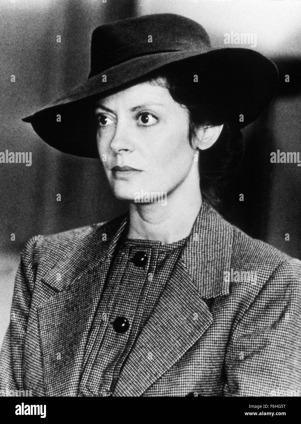 DATE DE SORTIE : 8 septembre 1985 TITRE DE LA VIDÉO : Mussolini et moi Réalisateur : Alberto Negrin STUDIO : Beta Film PLOT : UN drama/documentaire retraçant la vie et la mort de Il Duce lui-même, de ses jours comme un terroriste à son alliance avec Hitler à la trahison de son beau-fils et une fin prématurée sur la photo : Susan Sarandon comme Edda Ciano Mussolini (crédit Image : Film bêta c/photos) Banque D'Images