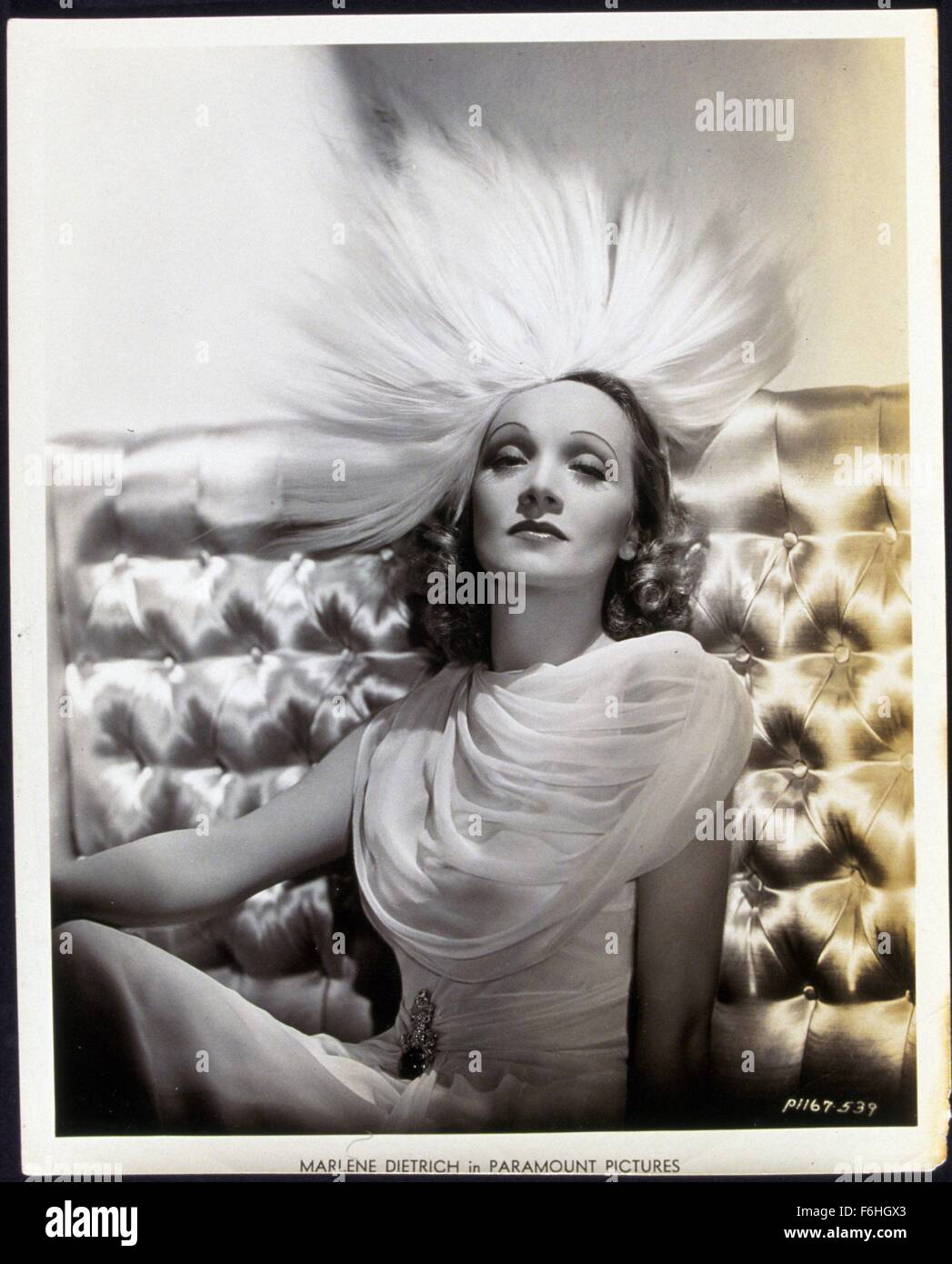 1937, le titre du film : ANGEL, Directeur : Ernst Lubitsch, Studio : Paramount, Photo : Marlene Dietrich. (Crédit Image : SNAP) Banque D'Images