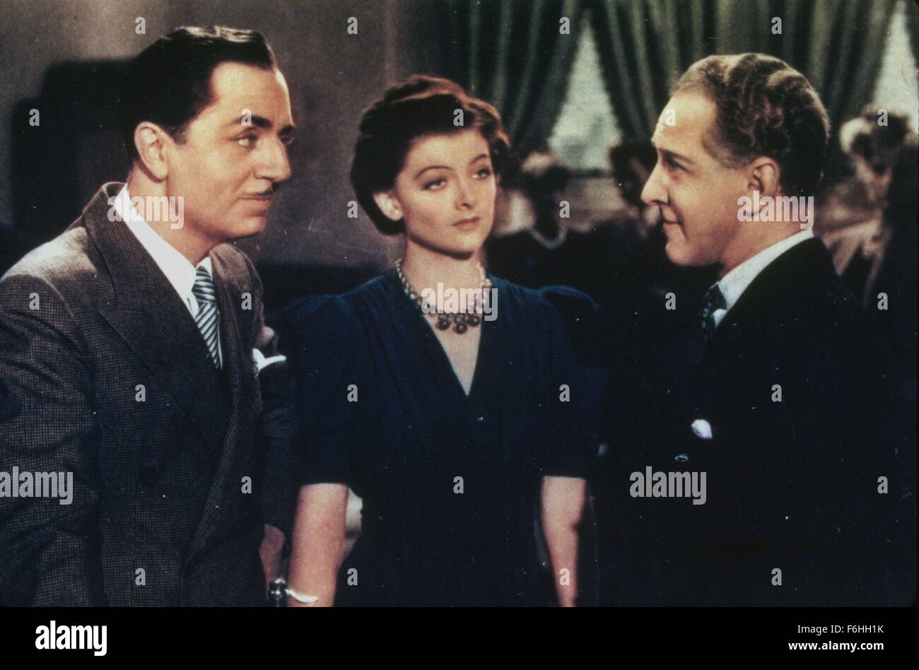 1939, le titre du film : UN AUTRE HOMME MINCE, Directeur : W S Van Dyke, Studio : MGM, Photo : 1939, Otto Kruger, Myrna Loy, WILLIAM POWELL, riche. (Crédit Image : SNAP) Banque D'Images