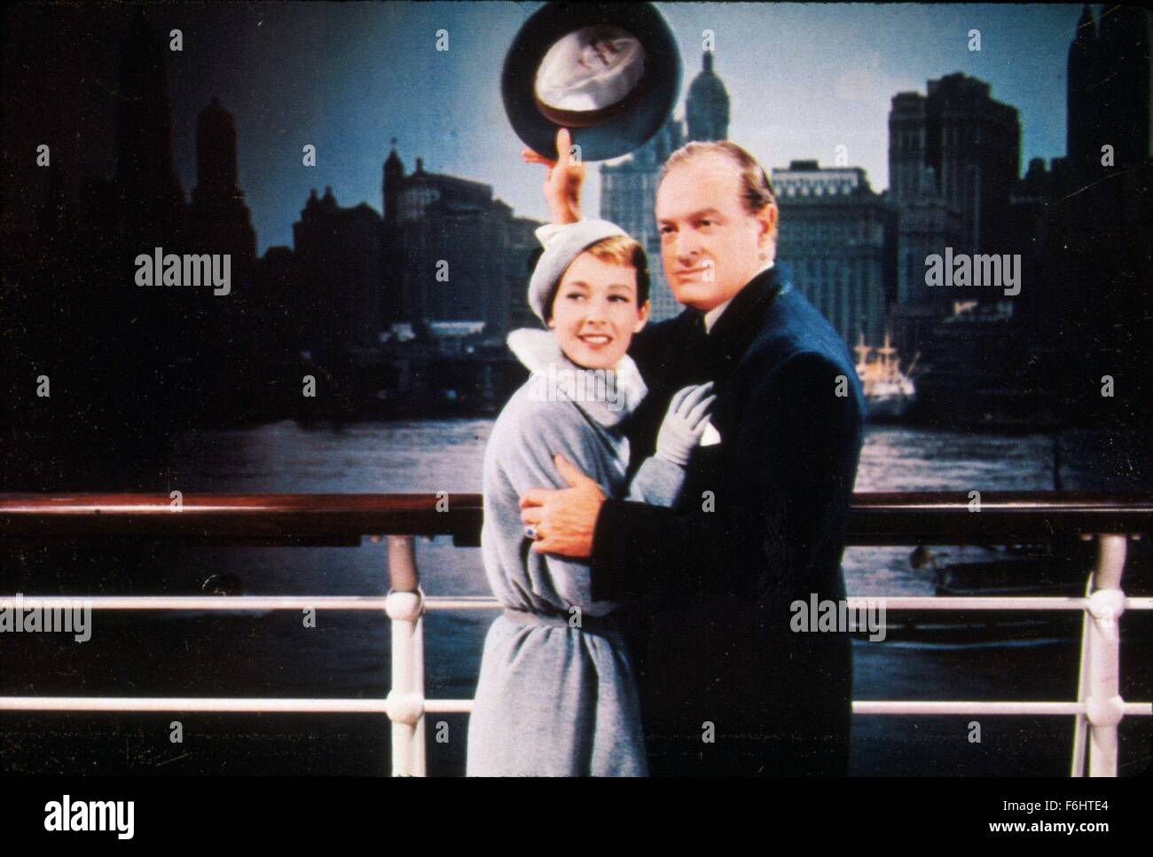 1957, le titre du film : BEAU JAMES, Directeur : MELVILLE SHAVELSON, Studio : Paramount, Photo : Bob Hope, VERA MILES. (Crédit Image : SNAP) Banque D'Images