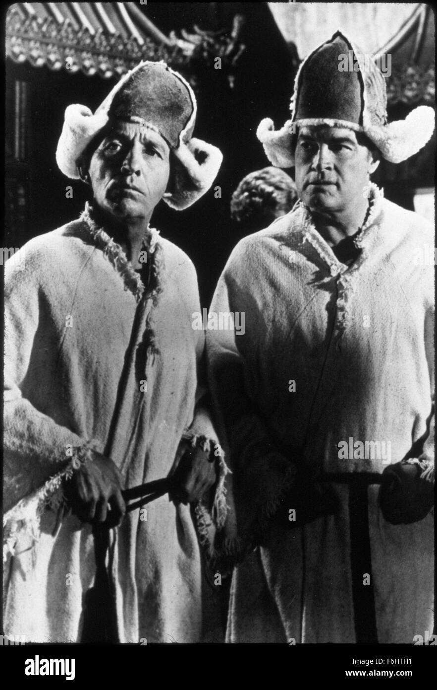 1962, le titre du film : ROUTE VERS HONG KONG, Directeur : NORMAN PANAMA, Studio : Paramount, Photo : Bing Crosby, Bob Hope. (Crédit Image : SNAP) Banque D'Images