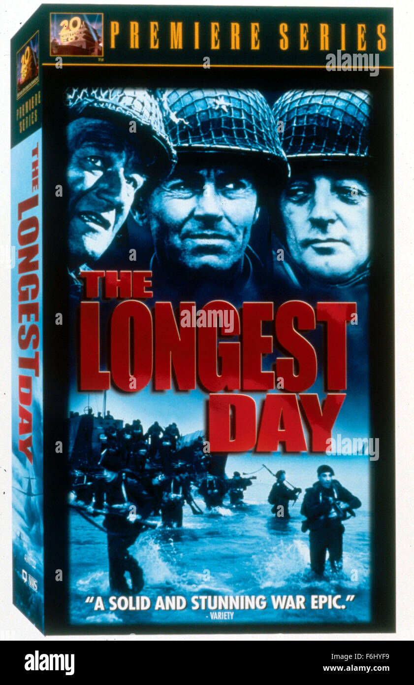 Jun 11, 2002 ; Hollywood, CA, USA ; l'Acteur JOHN WAYNE comme lieutenant-colonel Benjamin, l'Acteur Henry Fonda comme Brigadier Général Théodore et l'acteur Robert Mitchum comme général de brigade Norman Cota star dans 'Le Jour le plus long' réalisé par KEN ANNAKIN ANDREW MARTON et.. (Crédit Image : ) Banque D'Images