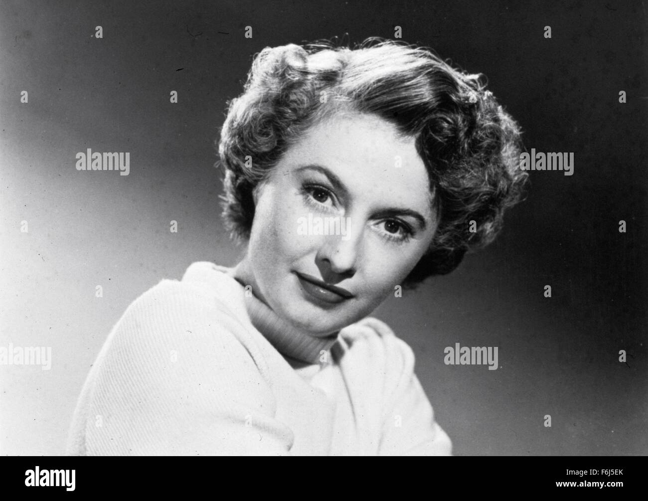 1950, le titre du film : THELMA JORDAN, Directeur : ROBERT SIODMAK, Studio : Paramount, Photo : CRIME, FILM NOIR, le meurtre (à but lucratif), ROBERT SIODMAK, Barbara Stanwyck, la femme (MAL/moyenne/dangereux). (Crédit Image : SNAP) Banque D'Images