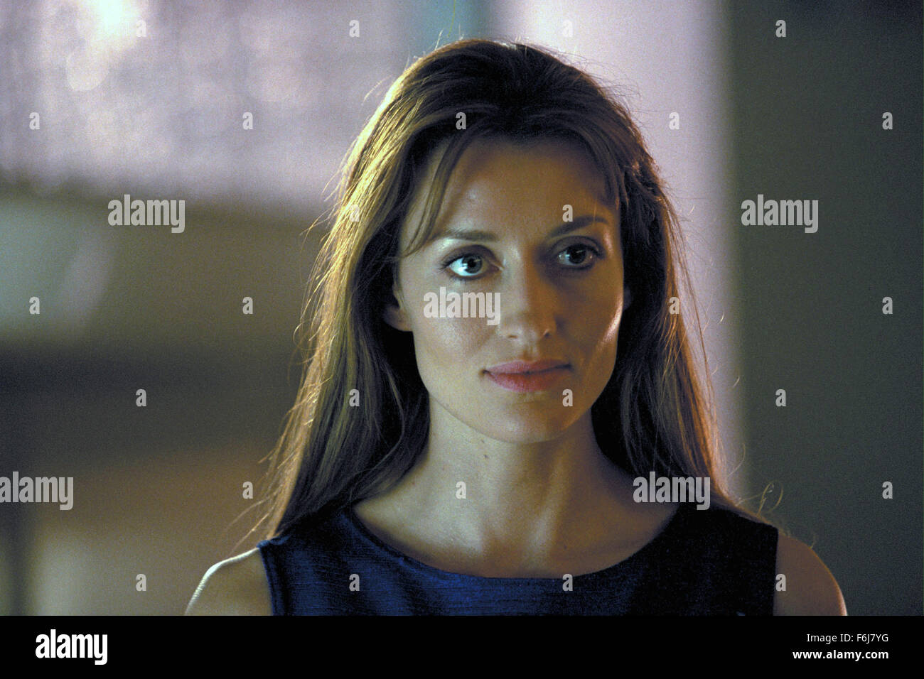 Nov 19, 2002 ; Hollywood, CA, USA ; NATASCHA MCELHONE comme Rheya dans la romantique, science-fiction, drame ''Arci solaris'' réalisé par Steven Soderbergh. Banque D'Images