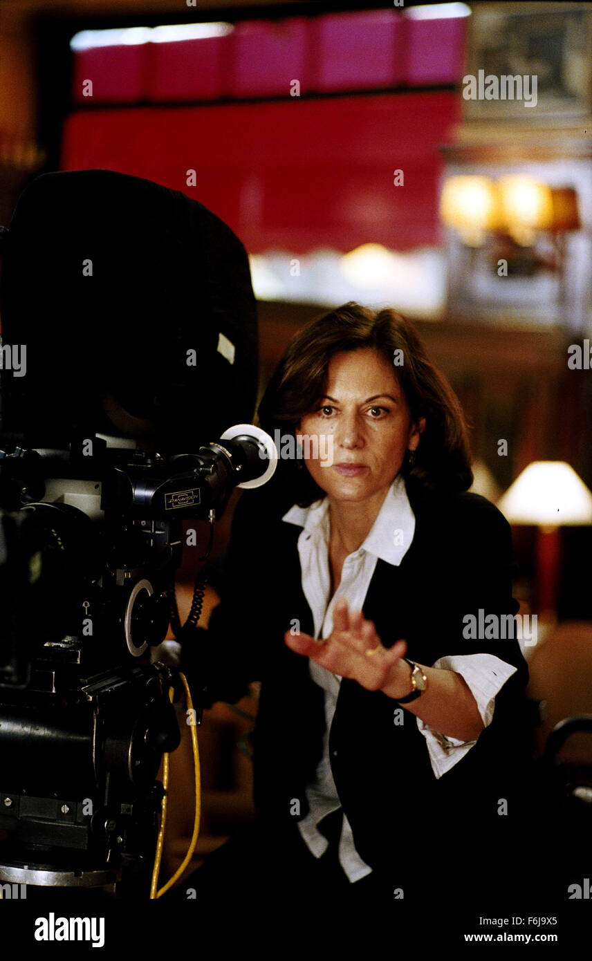 Apr 07, 2003 ; Paris, France ; Anne Fontaine, directeur de la fiction 'Nathalie'. Banque D'Images