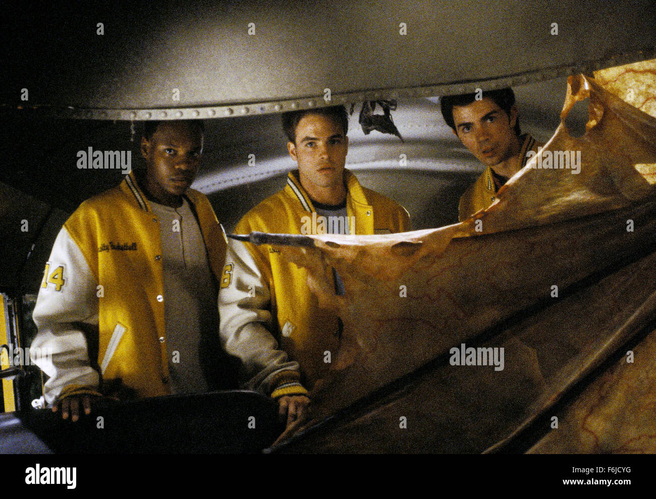 Juin 04, 2003 ; Hollywood, CA, USA ; GARIKAYI MUTAMBIRWA, Al Santos et Josh HAMMOND star comme Deaundre 'Double D' Davis, Dante Belasco et Jake Spencer dans le film d'horreur passionnant "Jeepers Creepers 2" réalisé par Victor Salva. Banque D'Images