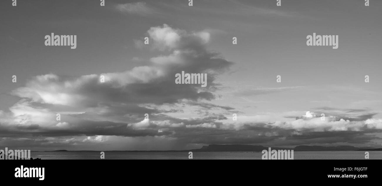 Nuages au-dessus de Aughris Beach Banque D'Images