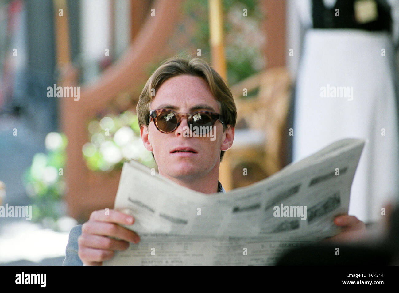 DATE DE SORTIE : 3 février 2006. Titre du film : une bonne femme. STUDIO : Lions Gate Films. Résumé : Tout en conservant son identité secrète, l'illustre Mme Erlynne (Hunt) sauve Lady Windemere (Johansson) de faire un grand faux-pas social avec l'scoundrelly Lord Darlington (Moore). Photo : STEPHEN CAMPBELL MOORE, comme Lord Darlington. Banque D'Images