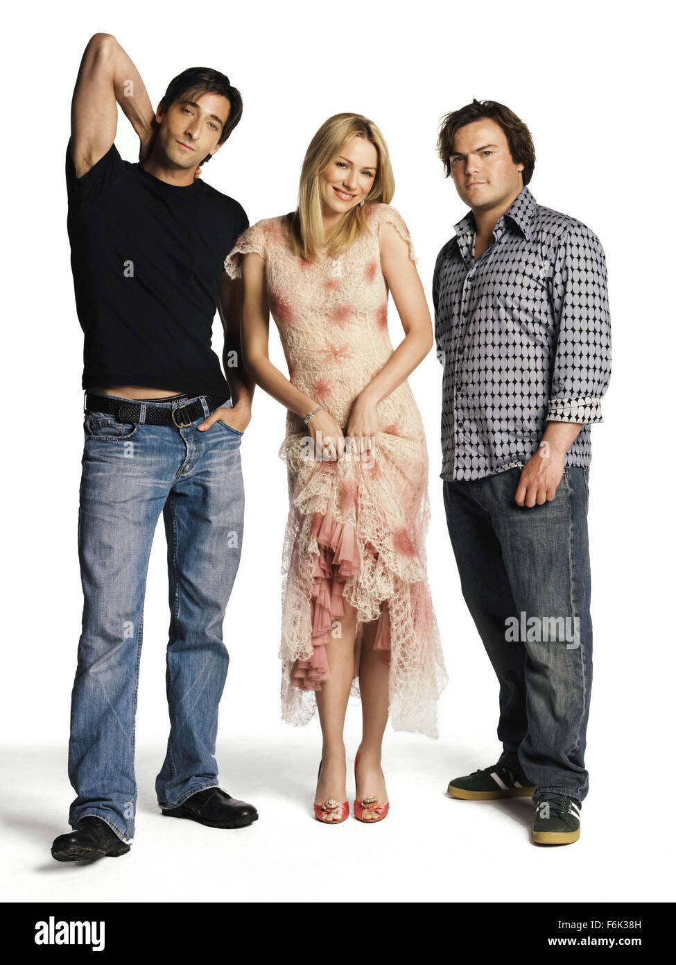 DATE DE SORTIE : Décembre 14, 2005. Titre du film : King Kong. STUDIO : Universal Pictures. Résumé : en 1933 à New York, un producteur de film trop ambitieux contraint son cast et l'équipage du navire loué à se rendre à l'Île du Crâne mystérieux, où ils rencontrent Kong, un gorille géant qui est immédiatement frappé avec une grande artiste Ann Darrow. Réalisé par Peter Jackson. Sur la photo : Adrien Brody comme Jack Driscoll, Naomi Watts qu'Ann Darrow et Jack Black comme Carl Denham. (Crédit Image : c Universal Pictures/photos) Banque D'Images