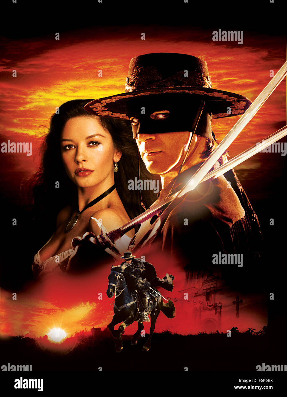 DATE DE SORTIE : Octobre 28, 2005 TITRE DE FILM : La Légende de Zorro STUDIO : Columbia Pictures PLOT : Le légendaire Zorro va au loin sur une autre aventure de protéger l'avenir de la Californie et de ses citoyens. Cette fois, il lutte contre les méchants avec l'aide de sa belle épouse, Elena, et leur jeune fils précoce, Joaquin. Alejandro De LaVega est déchiré entre deux mondes, sa vie comme Zorro et sa vie comme un homme de famille. Réalisé par Martin Campbell. Sur la photo : affiche de film d'art. (Crédit Image : c Columbia Pictures/photos) Banque D'Images