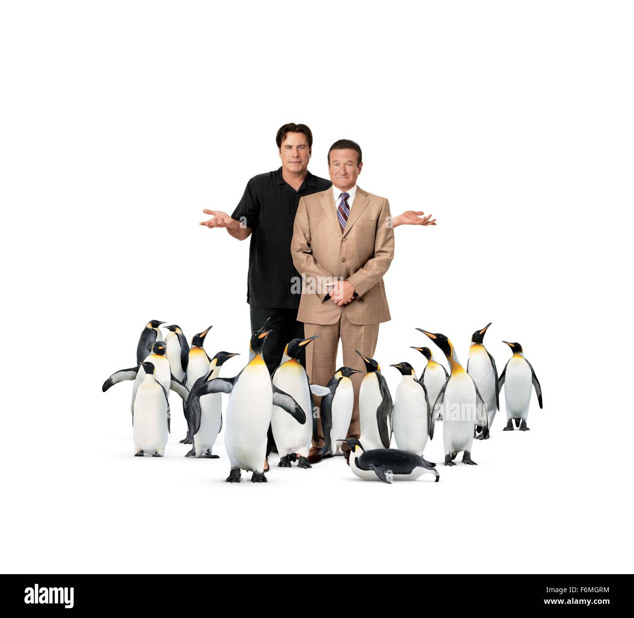 DATE DE SORTIE : Novembre 25, 2009. Titre du film : vieux chiens. STUDIO : Walt Disney Pictures. Résumé : Charlie et Dan ont été meilleurs amis et partenaires d'affaires depuis 30 ans ; leur firme de relations publiques de Manhattan est au bord d'une énorme entreprise face à une société japonaise. Avec deux semaines de coudre jusqu'au contrat, Dan est une surprise : il a épousé une femme sur une impulsion d'ivresse près de neuf ans avant (a annulé le jour suivant) montre jusqu'à lui dire qu'il est le père de ses jumeaux, maintenant sept, et elle va être en prison pour 14 jours pour une manifestation politique. Dan les bénévoles pour garder les tykes, bien qu'il n'est gros Banque D'Images